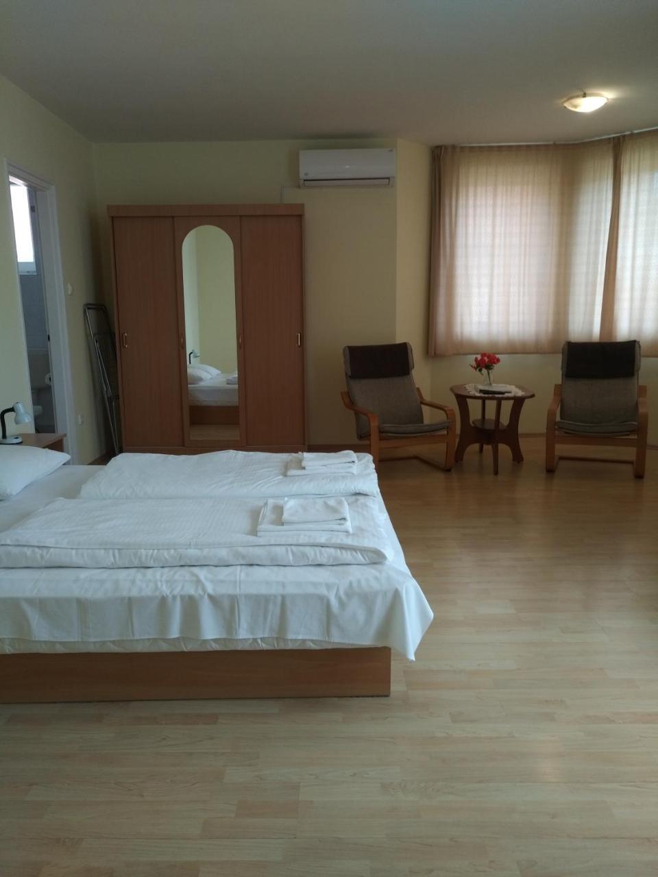 Villa Nova Heviz Ngoại thất bức ảnh