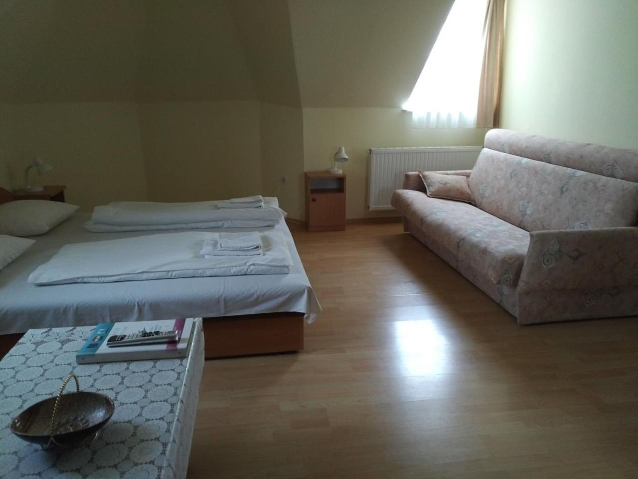 Villa Nova Heviz Ngoại thất bức ảnh